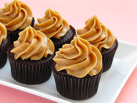 Banana Chocolate Cupcakes with Peanut Butter Frosting